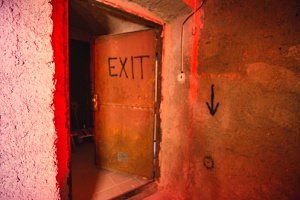 an escape rooms on the west coast that looks scary